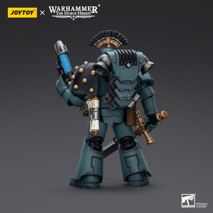 Warhammer Collectibles: 1/18 Scale Sons of Horus MKVI Tactical Squad Sergeant with Power Sword