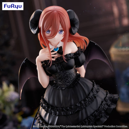 Good Smile Company The Quintessential Quintuplets Specials 2 BiCute Dark Figure Nakano Miku Figurine
