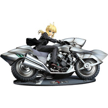 Good Smile Company Fate/Zero Saber & Saber Motored Cuirassier 1/8 Scale 3rd-run Figurine