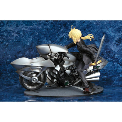 Good Smile Company Fate/Zero Saber & Saber Motored Cuirassier 1/8 Scale 3rd-run Figurine