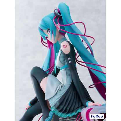 Good Smile Company Hatsune Miku MTV 1/7 Scale Figurine