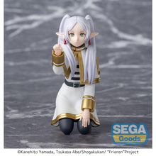 Good Smile Company Frieren: Beyond Journey's End PM Perching Figure Frieren Frieren Poking Something Figurine