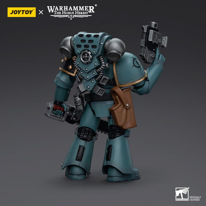 Warhammer Collectibles: 1/18 Scale Sons of Horus MKIV Tactical Squad Legionary with Bolter